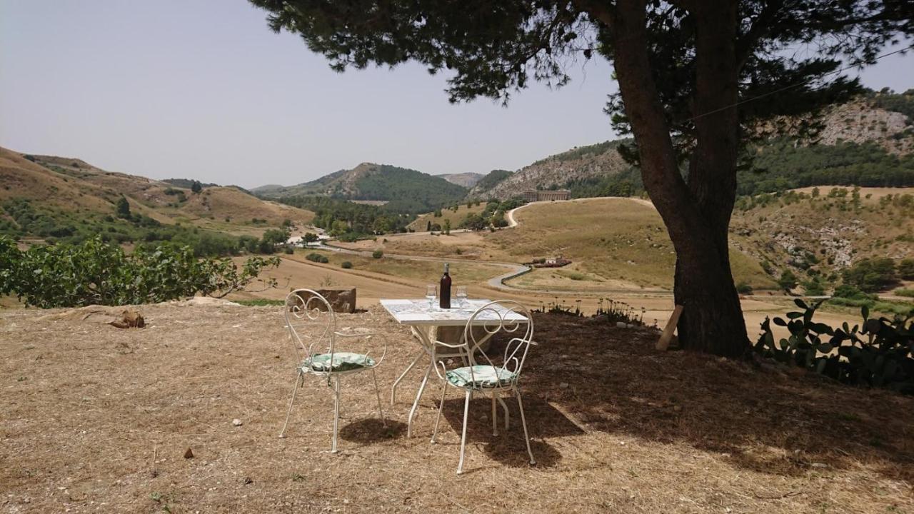 Helimos Bed&Breakfast Segesta Temple-Castellammare กาลาตาฟีมี ภายนอก รูปภาพ