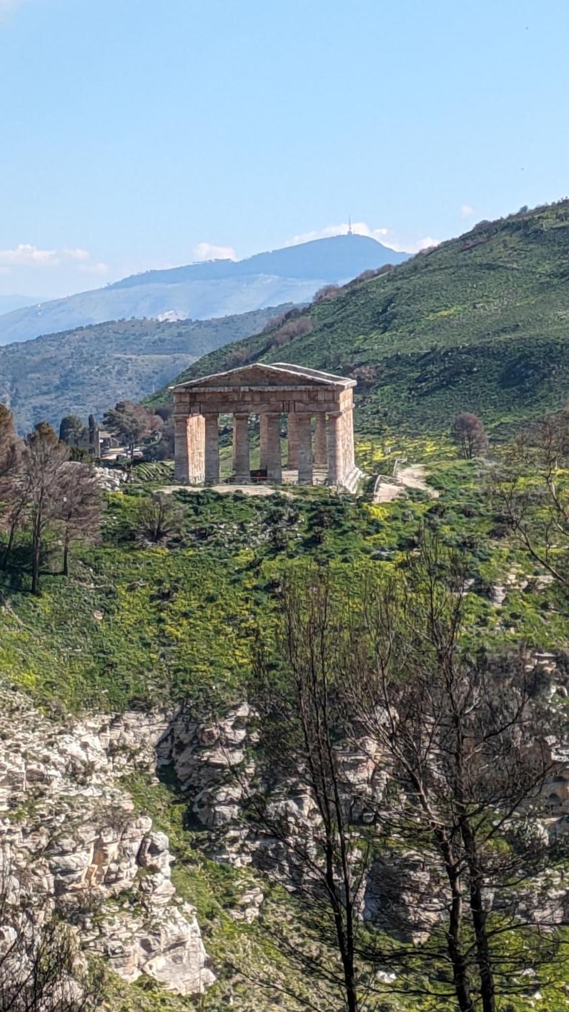 Helimos Bed&Breakfast Segesta Temple-Castellammare กาลาตาฟีมี ภายนอก รูปภาพ