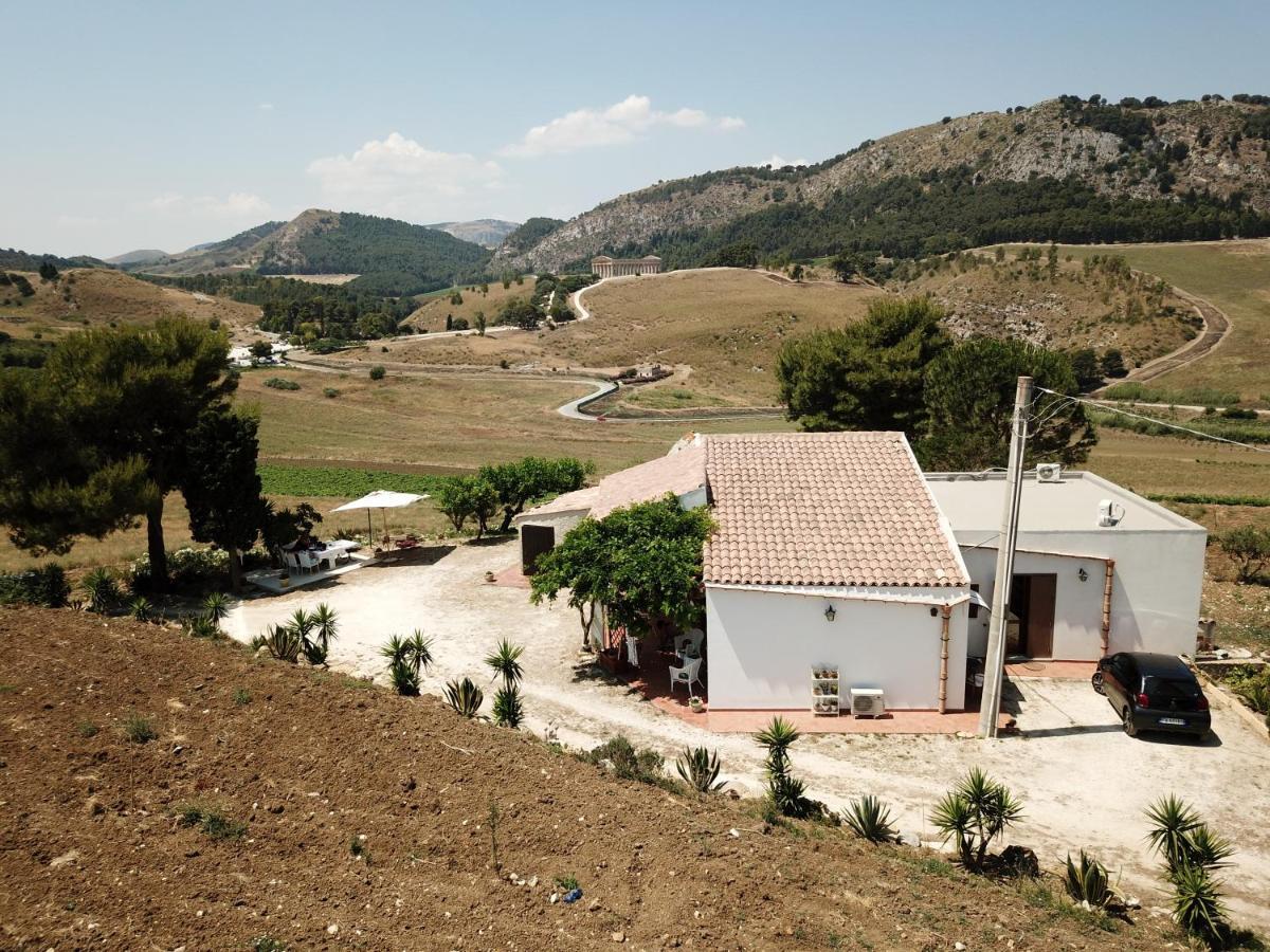Helimos Bed&Breakfast Segesta Temple-Castellammare กาลาตาฟีมี ภายนอก รูปภาพ